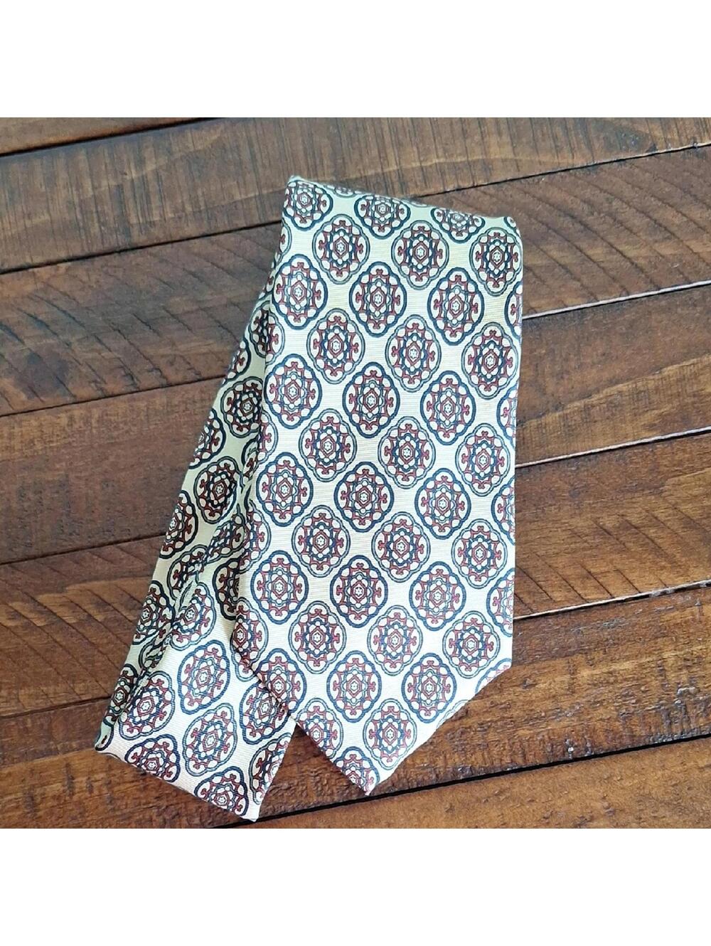 Christian Dior Cream Pattern Tie